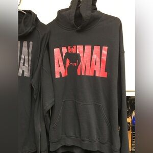 13-piece Animal bundle. Men’s hoodies, Tshirts and cap. Size XL